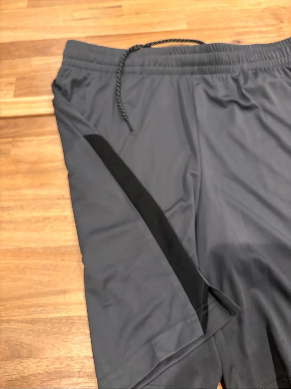 Kohl's Tek Gear Men's Charcoal Athletic Shorts SZ L NWT.